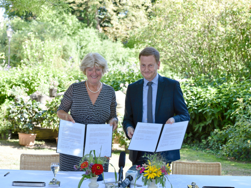 premier Saksonii Michael Kretschmer i i prof. Monika Grütters - Federalny Minister Stanu