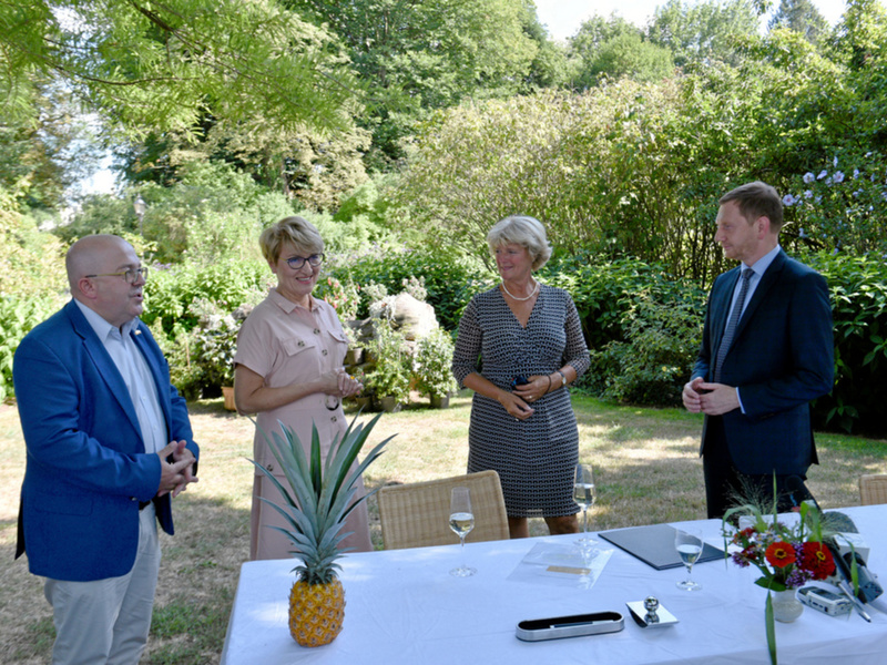 Marszałek Elżbieta Anna Polak z premierem Saksonii Michael Kretschmerem i i prof. Moniką Grütters - Federalnym Ministrem Stanu
