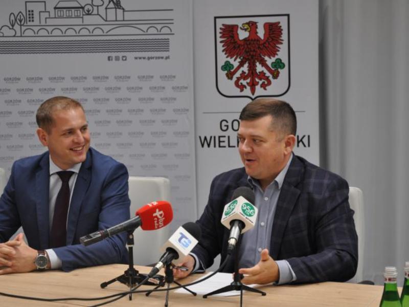 Wicemarszałek Łukasz Porycki i prezydent Jacek Wójcicki