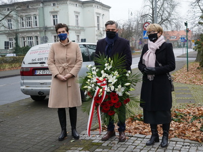 Uroczystości w hołdzie ofiarom i bohaterom stanu wojennego