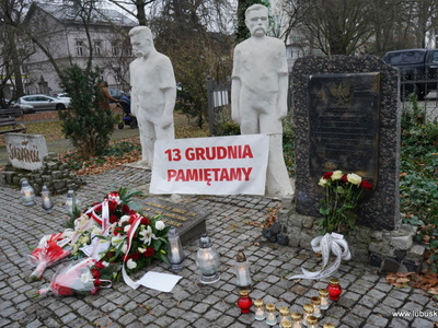 Uroczystości w hołdzie ofiarom i bohaterom stanu wojennego