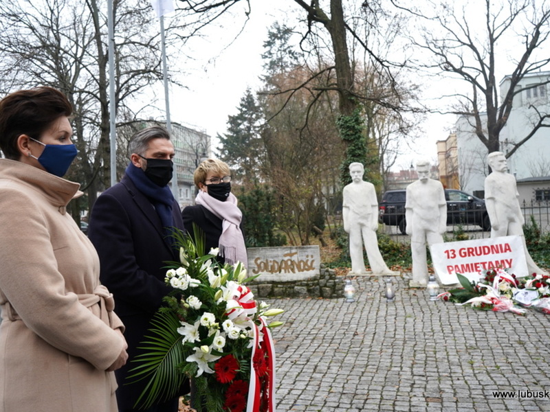 Uroczystości w hołdzie ofiarom i bohaterom stanu wojennego
