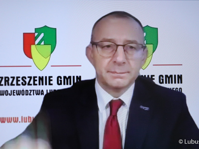Pierwsze obrady Lubuskiej Rady Samorządowej. Na zdjęciu przewodniczący Marek Cebula