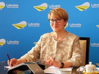 Marszałek Elżbieta Anna Polak podczas inauguracji Lubuskiego Forum Innowacji 