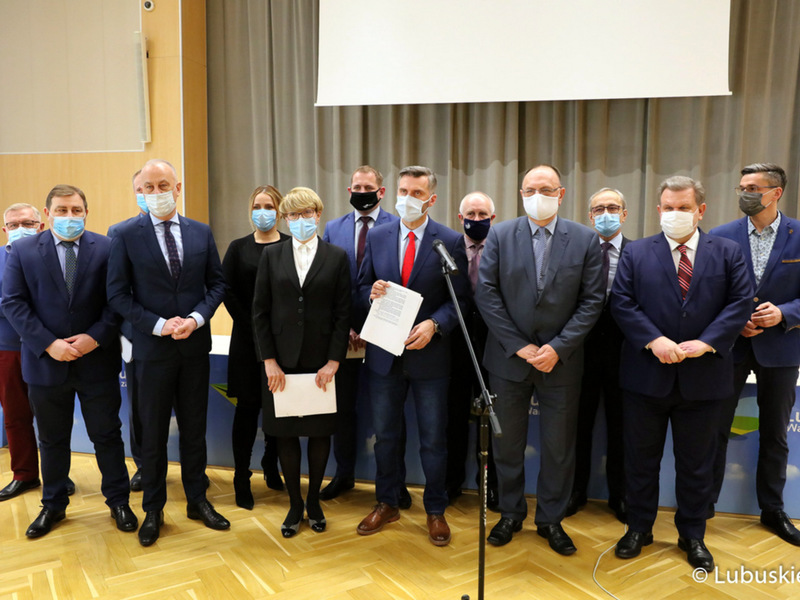 Konferencja prasowa w sprawie odrzucenia poprawek do budżetu województwa lubuskiego