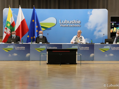 XXXII sesja Sejmiku Województwa Lubuskiego. Na zdjęciu członkowie Prezydium Sejmiku Województwa Lubuskiego.