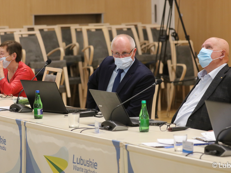 XXXII sesja Sejmiku Województwa Lubuskiego. Na zdjęciu radni wojewódzcy.