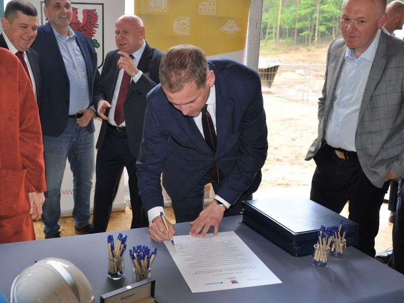 Wmurowanie aktu erekcyjnego pod budowę hali widowisko-sportowej w Gorzowie Wlkp.