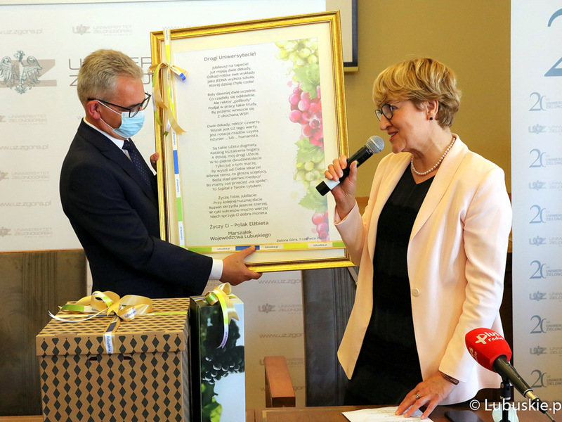 Konferencja prasowa z okazji 20-lecia Uniwersytetu Zielonogórskiego, z udziałem Marszałek Województwa Lubuskiego, Elżbiety Anny Polak.