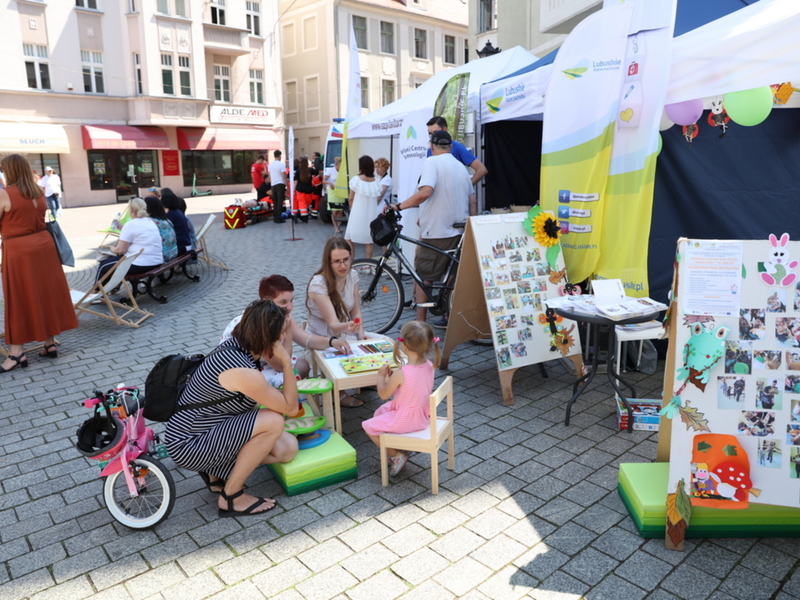 Piknik zdrowia na zielonogórskim deptaku