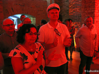 W piwnicy winiarskiej Ernesta Mühle w Parku Sowińskiego w Zielonej Górze oficjalnie otwarto Lubuski Festiwal Piwnic i Winnic. 
