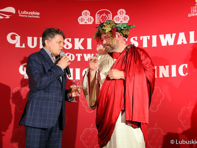 W piwnicy winiarskiej Ernesta Mühle w Parku Sowińskiego w Zielonej Górze oficjalnie otwarto Lubuski Festiwal Piwnic i Winnic. 