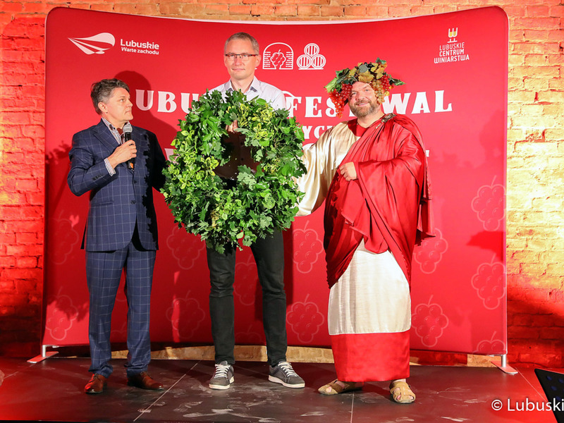 W piwnicy winiarskiej Ernesta Mühle w Parku Sowińskiego w Zielonej Górze oficjalnie otwarto Lubuski Festiwal Piwnic i Winnic.