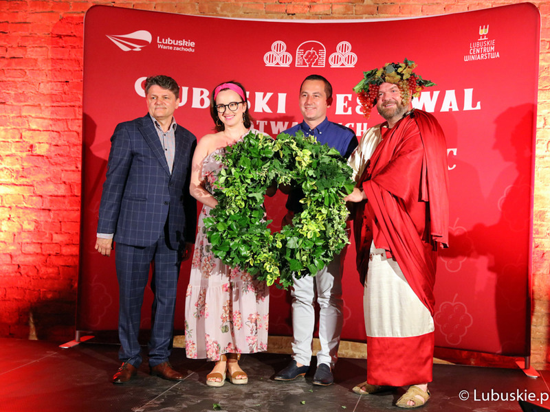 W piwnicy winiarskiej Ernesta Mühle w Parku Sowińskiego w Zielonej Górze oficjalnie otwarto Lubuski Festiwal Piwnic i Winnic.