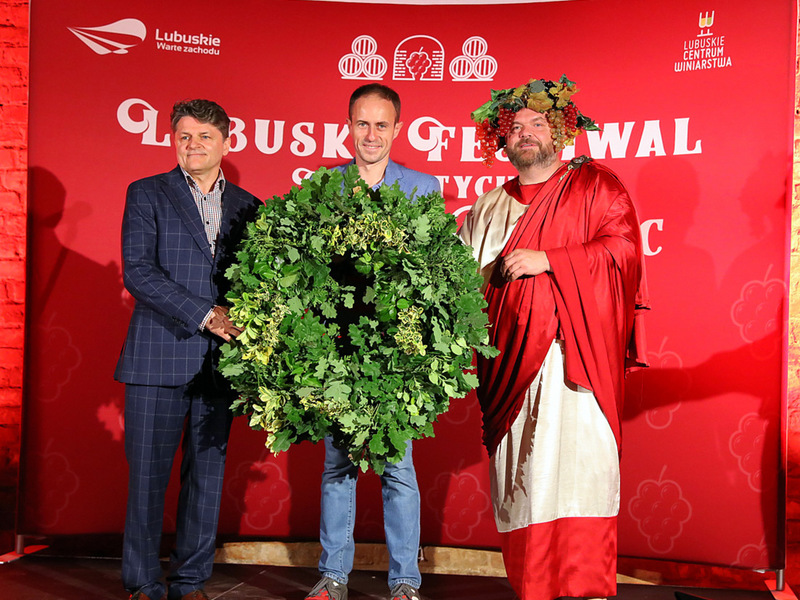 W piwnicy winiarskiej Ernesta Mühle w Parku Sowińskiego w Zielonej Górze oficjalnie otwarto Lubuski Festiwal Piwnic i Winnic.