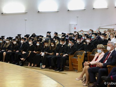 Gala absolutoryjna pierwszego rocznika kierunku lekarskiego Wydziału Lekarskiego i Nauk o Zdrowiu Collegium Medicum Uniwersytetu Zielonogórskiego. W uroczystości uczestniczyła Marszałek Województwa Lubuskiego, Elżbieta Anna Polak.