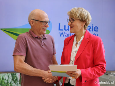 Konferencja prasowa "Festiwale filmowe i muzyczne lubuską marką", podczas której podpisano umowy na dofinansowanie festiwali: Muzyka w Raju oraz Lubuskie Lato Filmowe. 