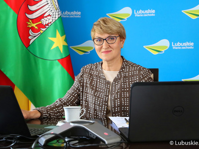 Marszałek Elżbieta Anna Polak podczas lipcowej, XXXIV Sesji Sejmiku Województwa Lubuskiego 