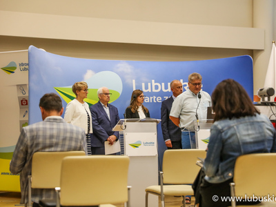 kadr z konferencji prasowej