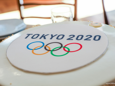 Tort z logo olimpijskim