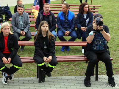 Publiczność podczas występu Przemysława Szczotko na Święcie Województwa Lubuskiego w Zaborze