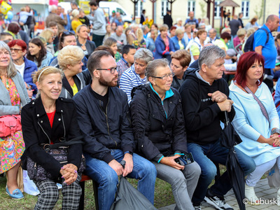 Publiczność podczas Święta Województwa Lubuskiego w Zaborze miała okazję obejrzeć m.in. zabawny kostiumowy spektakl plenerowy „Kroniki droszkowskie”, który nawiązuje do wielowiekowej tradycji winiarstwa w naszym regionie oraz jego interesującej historii. 