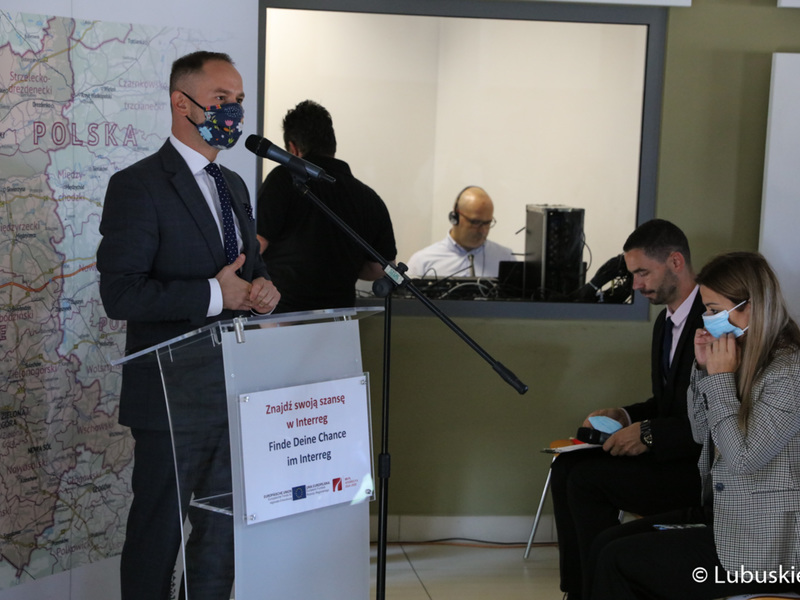 Konferencja pn. Znajdź swoją szansę z Interregiem w Lubuskim Centrum Winiarstwa w Zaborze.