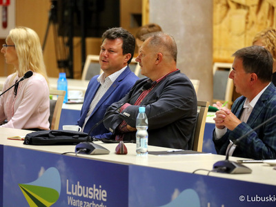 Lubuskie Forum Innowacji w Zielonej Górze. Na zdjęciu uczestnicy spotkania. 