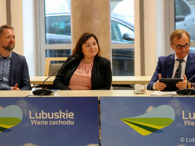 Lubuskie Forum Innowacji w Zielonej Górze. Na zdjęciu uczestnicy spotkania. 