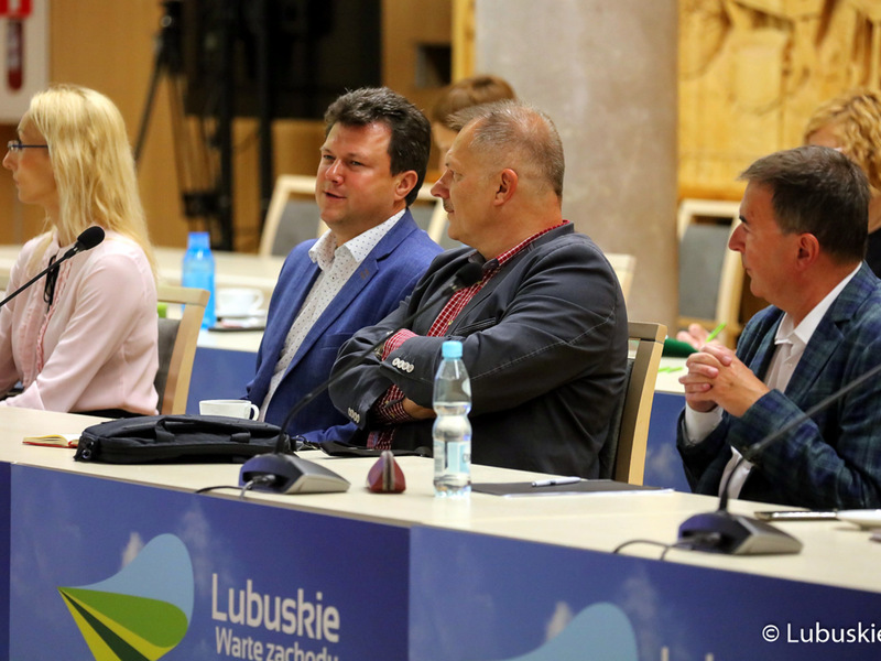 Lubuskie Forum Innowacji w Zielonej Górze. Na zdjęciu uczestnicy spotkania.