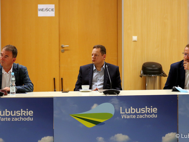 Lubuskie Forum Innowacji w Zielonej Górze. Na zdjęciu uczestnicy spotkania.