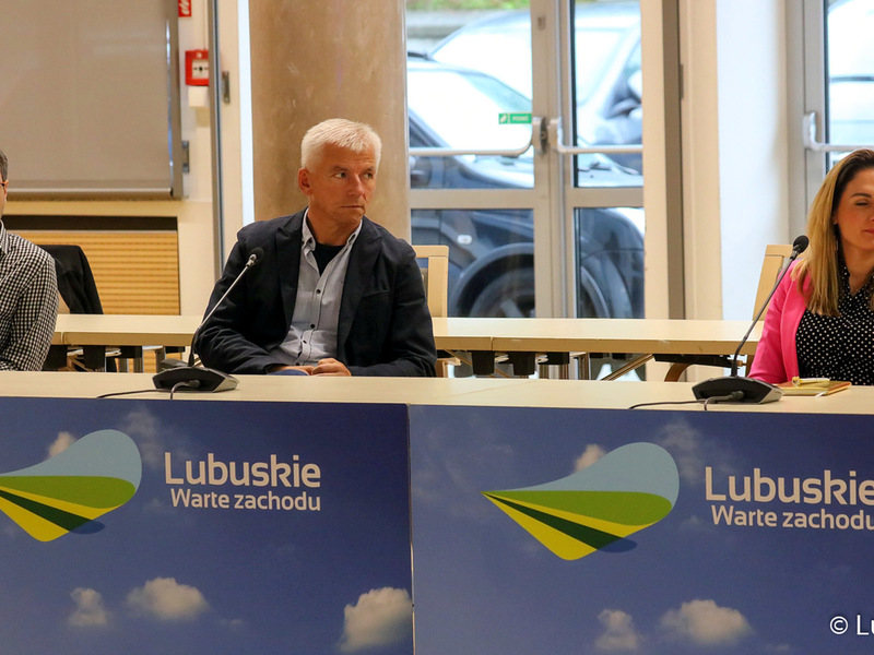 Lubuskie Forum Innowacji w Zielonej Górze. Na zdjęciu uczestnicy spotkania.