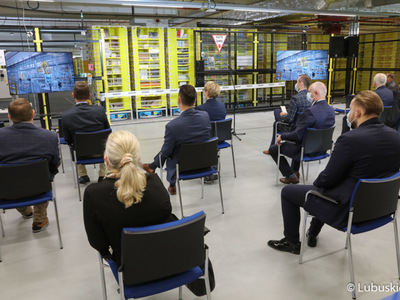 Światowy lider branży e-commerce, firma Amazon oficjalnie otworzyła robotyczne centrum logistyczne w Świebodzinie.