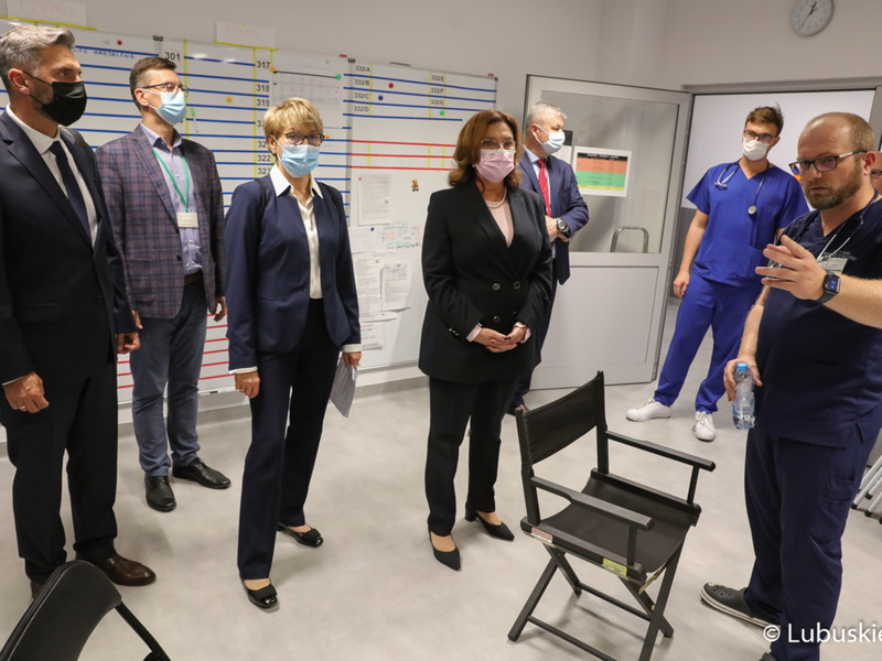 Wicemarszałek Sejmu Małgorzata Kidawa-Błońska, Marszałek Województwa Lubuskiego Elżbieta Anna Polak oraz poseł Waldemar Sługocki odwiedzili Centrum Zdrowia Matki i Dziecka w Zielonej Górze.