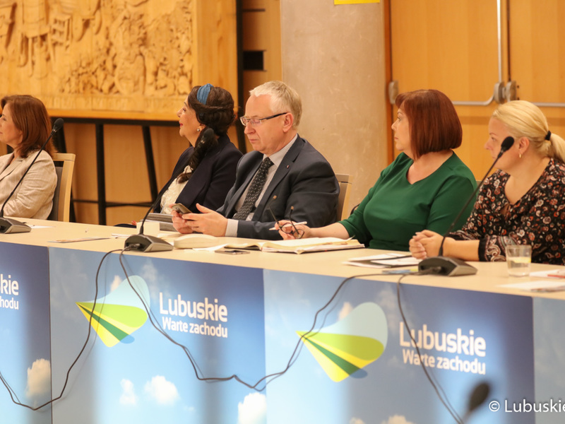 W czwartek, 7 października 2021 r., w urzędzie marszałkowskim obradowała Lubuska Rada Zdrowia.