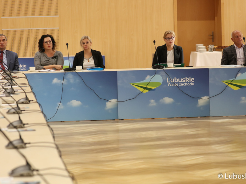 W czwartek, 7 października 2021 r., w urzędzie marszałkowskim obradowała Lubuska Rada Zdrowia.