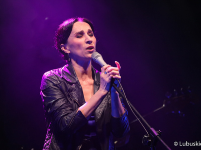 Koncert Renaty Przemyk podczas uroczystej gali Kongresu Gospodarczego - Lubuskie 2021 w Lubuskim Teatrze w Zielonej Górze
