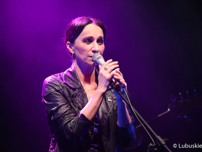 Koncert Renaty Przemyk podczas uroczystej gali Kongresu Gospodarczego - Lubuskie 2021 w Lubuskim Teatrze w Zielonej Górze