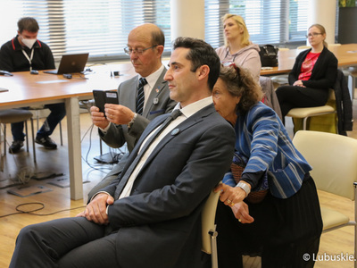 Wizyta delegacji francuskiej w regionie lubuskim - konferencja prasowa.