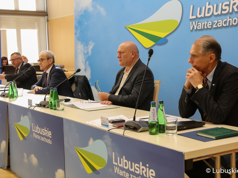 XXXVI Sesja Sejmiku Województwa Lubuskiego w Sali Kolumnowej urzędu marszałkowskiego