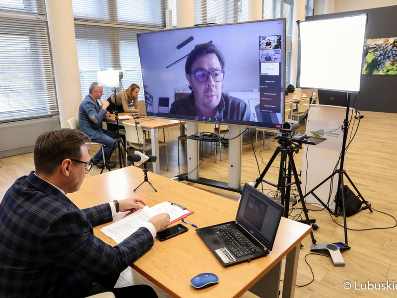 Uczestnicy wysłuchania publicznego nt. projektu programu Fundusze Europejskie Województwa Lubuskiego 2021-2027