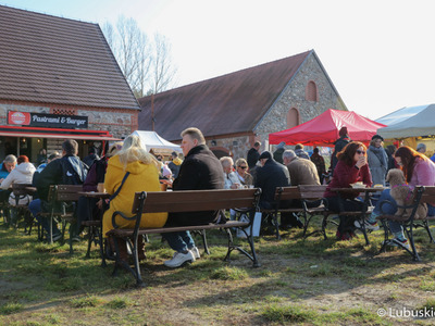 Wśród atrakcji imprezy znalazły się także m.in.: degustacja potraw z gęsiny, potraw kuchni regionalnej, pokazy kulinarne finalistów MaterCheff, degustacje win z 30 lubuskich winnic, koncerty muzyczne oraz animacje dla najmłodszych. 