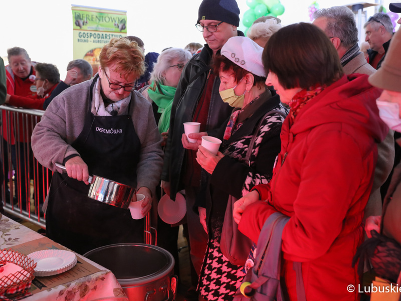 Wśród atrakcji imprezy znalazły się także m.in.: degustacja potraw z gęsiny, potraw kuchni regionalnej, pokazy kulinarne finalistów MaterCheff, degustacje win z 30 lubuskich winnic, koncerty muzyczne oraz animacje dla najmłodszych.