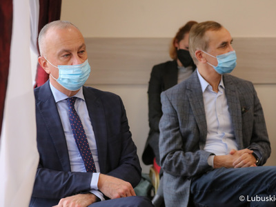 Członek zarządu woj. lubuskiego, Marcin Jabłoński na Lubuskim Forum Innowacyjności w Lubniewicach. 