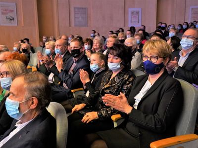 Koncertu Kolęd wysłuchali Marszałek Województwa Lubuskiego Elżbieta Anna Polak, Wicemarszałek Łukasz Porycki, Przewodniczący Sejmiku Województwa Lubuskiego Wacław Maciuszonek. 