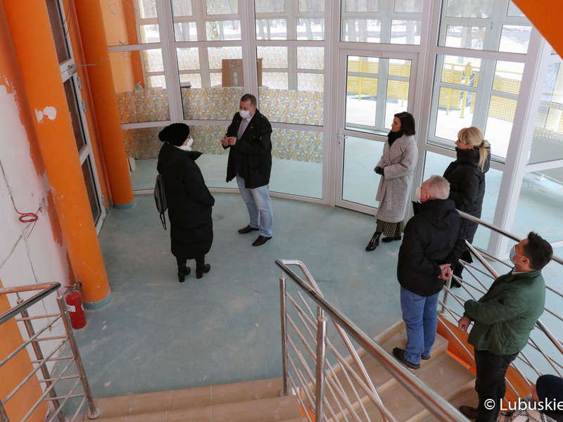 Szpital w Torzymiu buduje centrum geriatrii. Obecnie trwa kolejny etap prac nad dostosowaniem jednego z budynków lecznicy do potrzeb centrum.