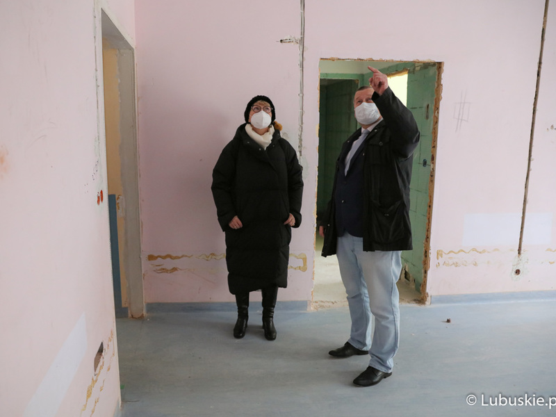 Szpital w Torzymiu buduje centrum geriatrii. Obecnie trwa kolejny etap prac nad dostosowaniem jednego z budynków lecznicy do potrzeb centrum.