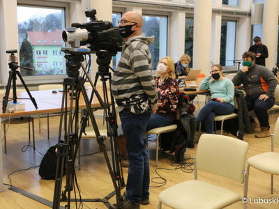 Dziennikarze na konferencji prasowej dot. stanowiska w sprawie zielonogórskiego "Medyka"