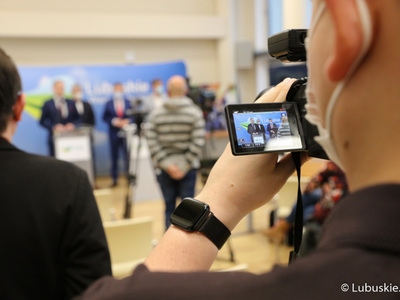 Uczestnicy konferencji prasowej dot. stanowiska w sprawie zielonogórskiego "Medyka", 