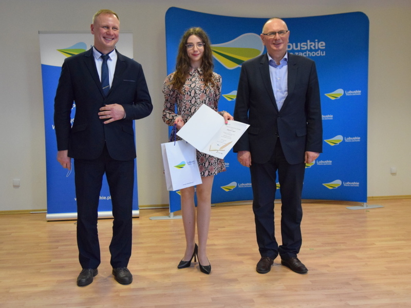 Wręczenie stypendiów naukowych, twórczych i artystycznych Marszałka Województwa